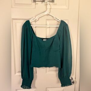 Abercrombie & Fitch Smocked‑Back Cropped Green Blouse – XL